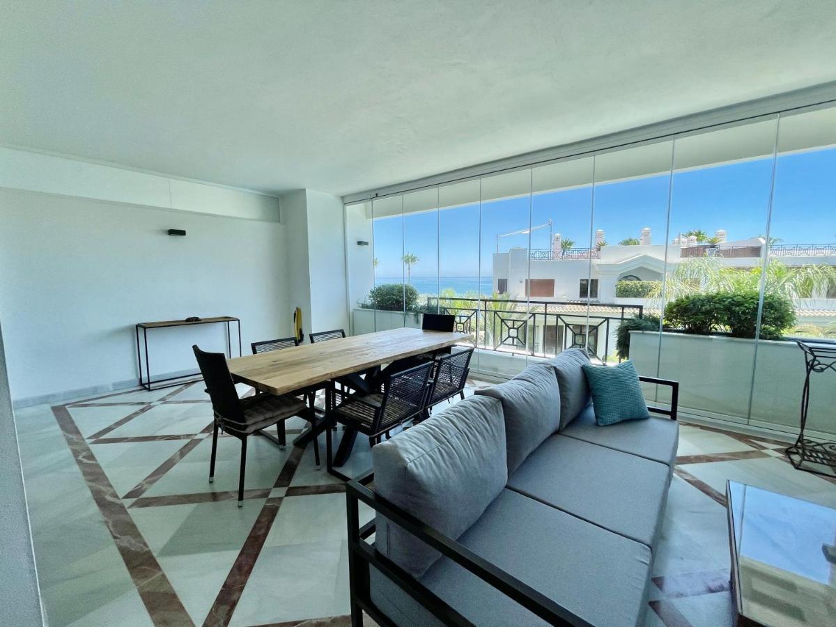 Doncella Beach , Apartamento Con Vistas Al Mar Estepona Bagian luar foto